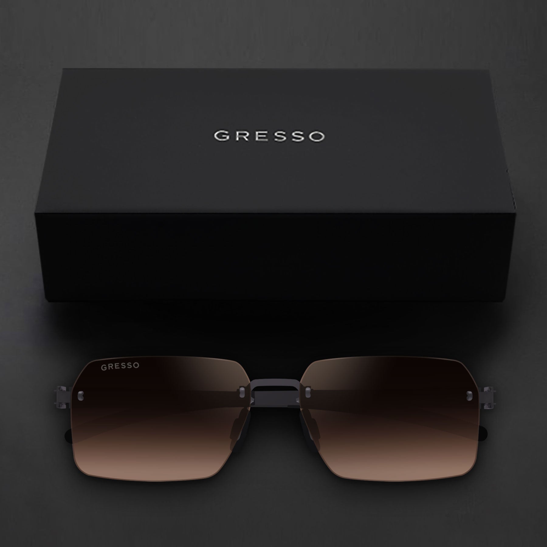 MADAGASCAR / TITANIUM