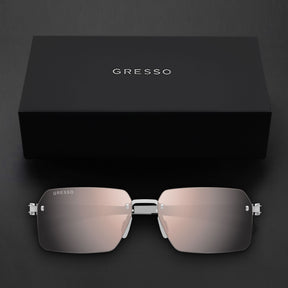 MADAGASCAR / TITANIUM